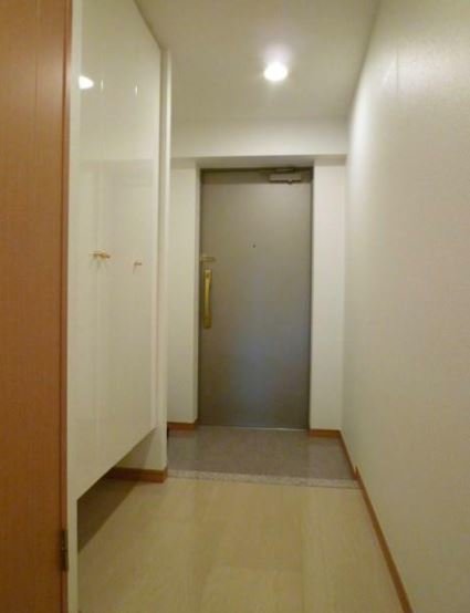 エルエー・プライル新横浜